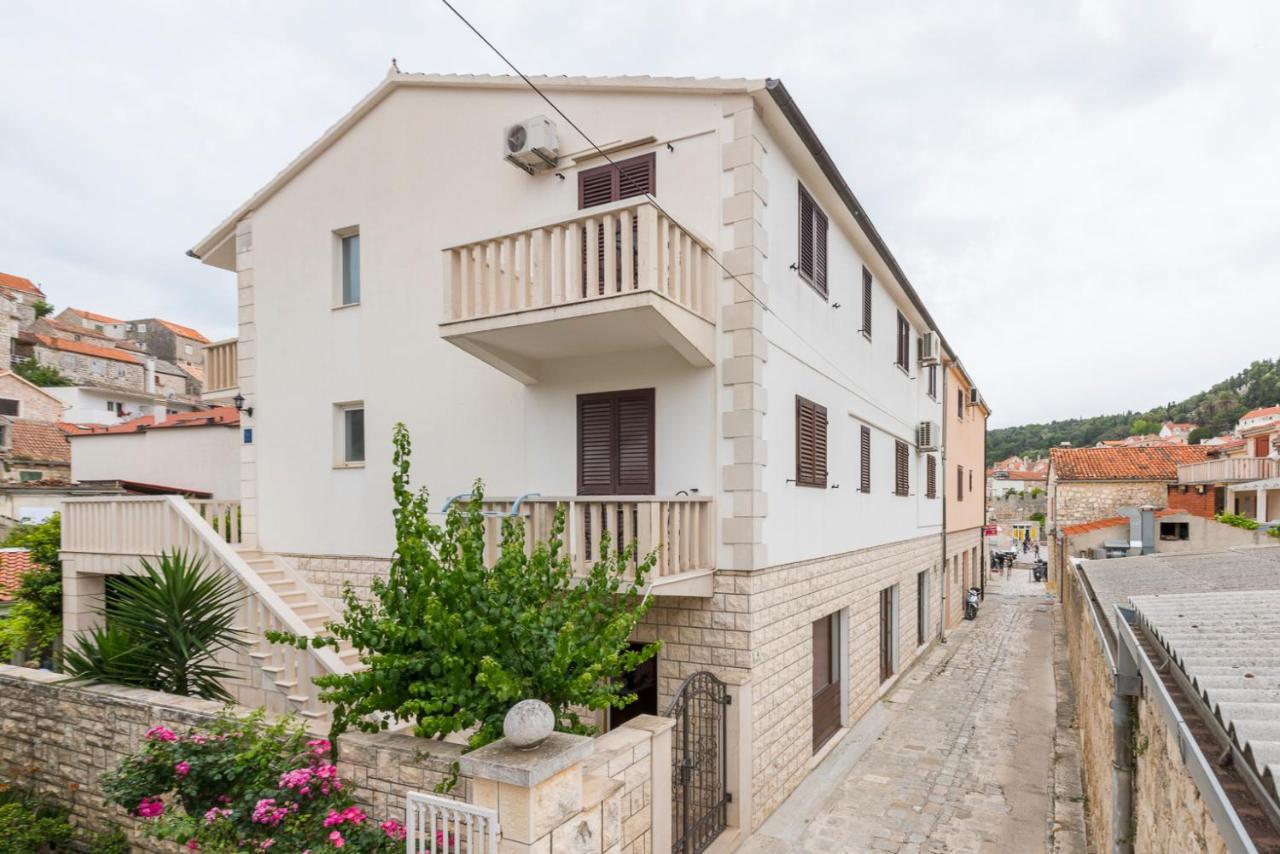 Historic Center Hvar Town- A Few Steps From The Main Square エクステリア 写真